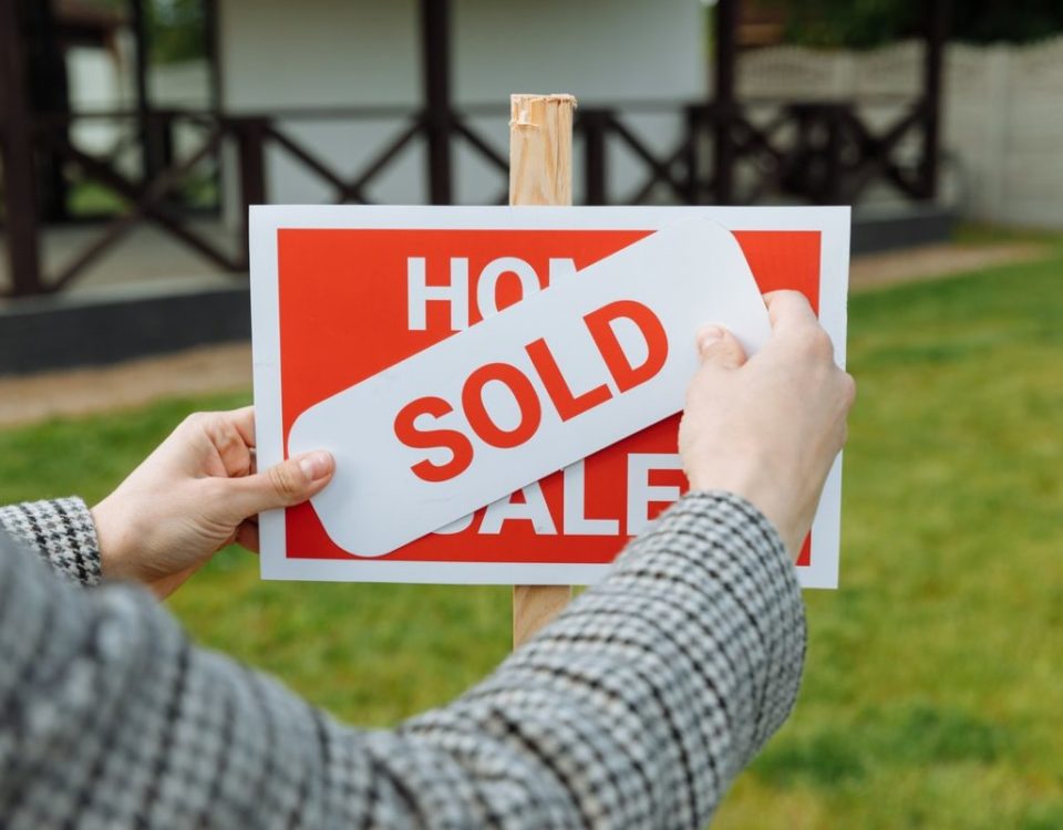 how to pick a real estate agent